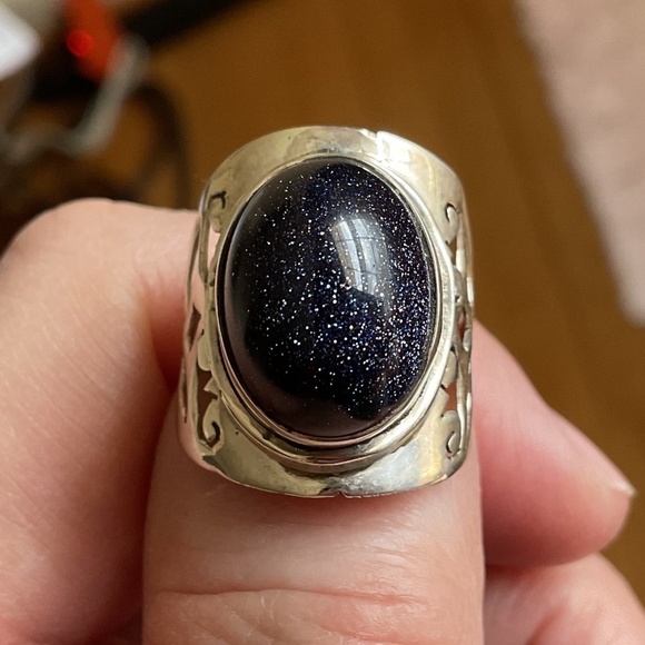 Sterling Silver 925 Navy Blue Gold Stone Beautiful Ring Size US 7 - Picture 1 of 10